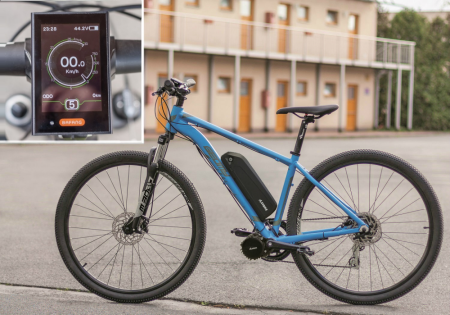 SADA EXTREME PRO NEJNÁROČNĚJŠÍ JEZDCE - Výkon pohonu: Nejvýkonnější 1000W, Dojezd a umístění baterie: Na rám, dojezd až 180 km (19,2Ah 922 Wh), Rychlost nabíjení: Standardní nabíjení 2 A, Typ displeje: Pokročilý LCD C18 barevný s USB výstupem