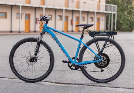 SET CITY COMFORT - Motor power: Standard 500W, Motor location: In the rear wheel, rim size 26 ", Battery range and location: Rear carrier, range up to 160 km (15,6Ah, 562Wh), Charging speed: Faster 5 A